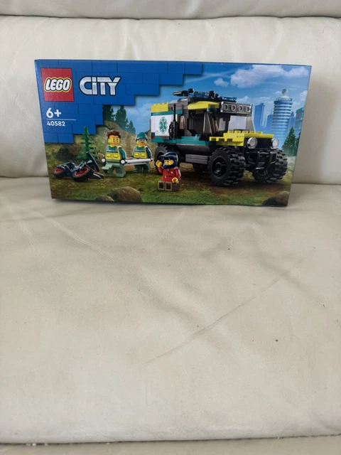 LEGO 4X4 OFF Road Ambulance Rescue #40582 - Brand New & Sealed £13.47 ...