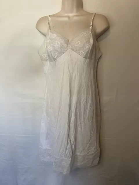 Womens Slip size 36 S Vanity Fair full white vintage lace trimmed adjustable