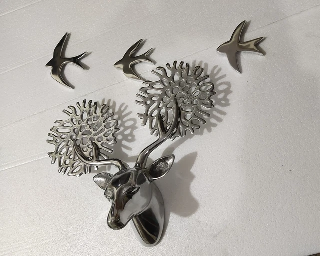 Wall Mount Metal Deer Head with Flying Birds Living Room Decor Wall Sculpture