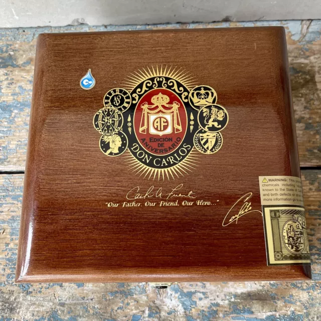Vintage Don Carlos Arturo Fuente Doble Robusto Wooden Cigar Box-Hinged Lid