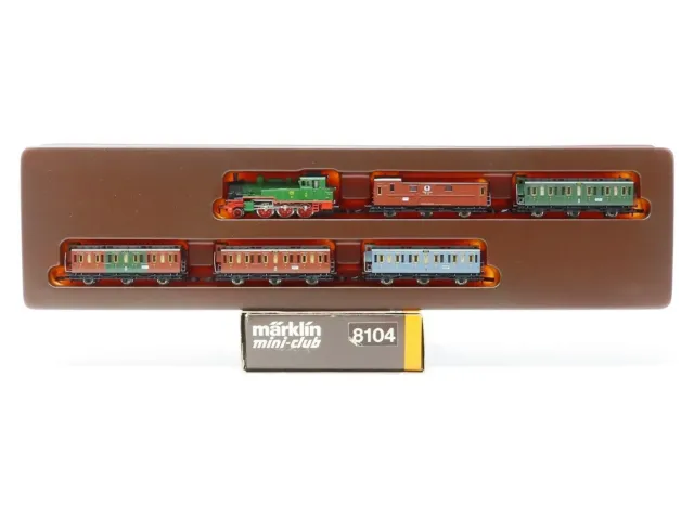 Marklin Mini-Club 8104 German Z Scale Steam Locomotive/Passenger Car Set