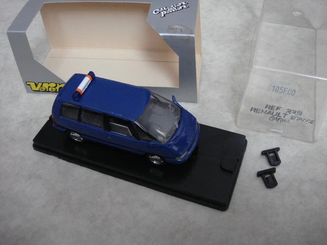 HR424258 FROGUM Universele automatten Textiel, zwart voor Renault