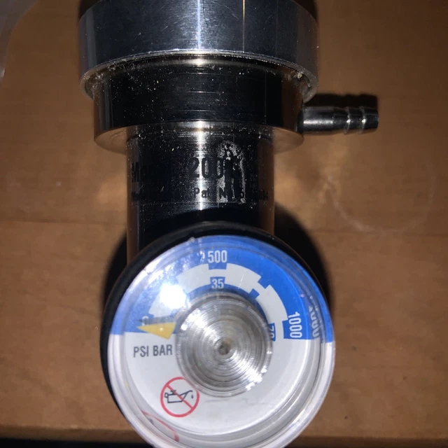 INDUSTRIAL SCIENTIFIC FLOW Rate Demand Flow Gas Regulator Model 2001 P