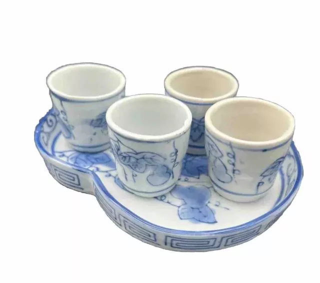 4 Mini Asian Tea Sake Cups Blue & White Porcelain On Tray