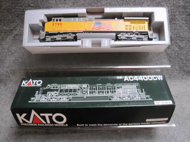 Kato 37-6434 Union Pacific "Building America" GE AC4400CW Loco Rd #5799 ~ HO/OB