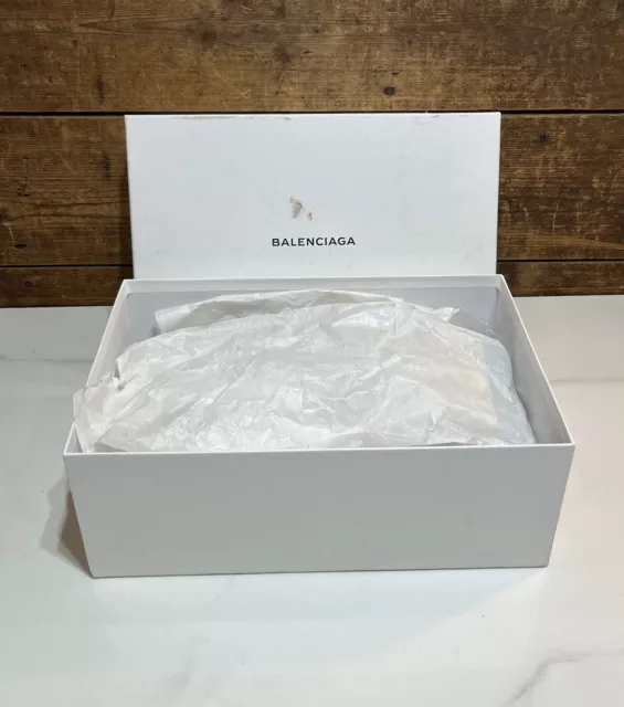 Balenciaga box online