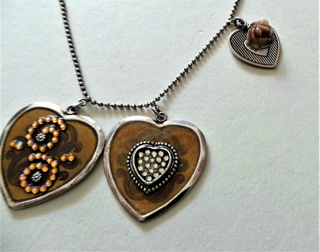 Collier Vintage Coeur En Métal Doré - Marque Gas - Occasion En Excellent état (petites Rayures Au Dos)