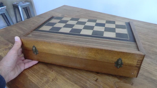Ancien jeu de société d'échecs en bois RACHEZ