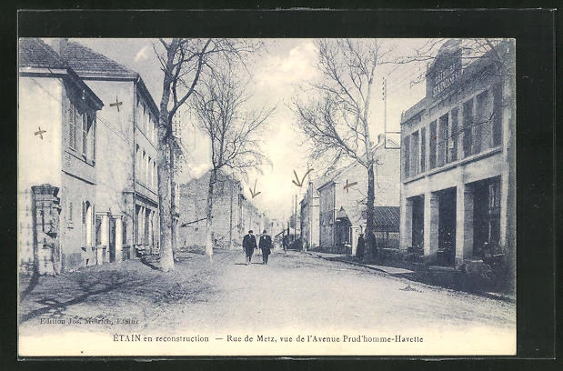 CPA Étain, Rue de Metz, vue de l´Avenue Prud´homme-Havette