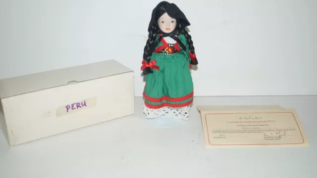 DOLLS OF THE WORLD CONSUELA Representing PERU 9" Doll by DANBURY MINT NEW IN BOX