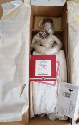 Ashton Drake Wedding In Paris Bride Doll 23" NIB Wine Country Rare Porcelain 199