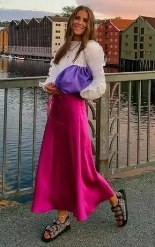 JUPE FEMME ZARA Fluide A Line En Satin Couture Fuchsia Taille Xs Ref.4886 075 EUR 75 79 PicClick FR