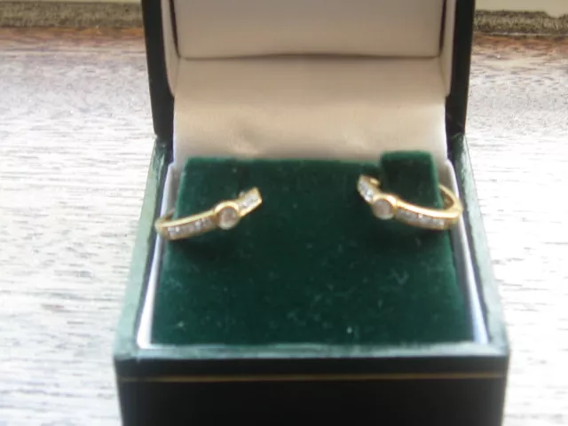 18Ct Gold Diamond Huggie Hoop Earrings