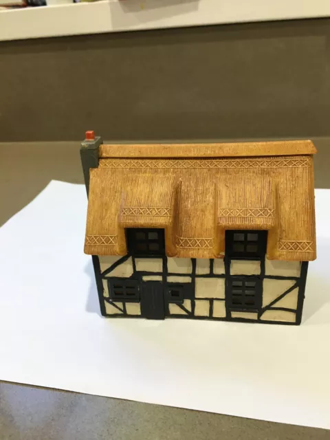 Ho Oo Gauge Airfix Dapol Thatched Cottage 1/76 Plastic Painted Model Railway