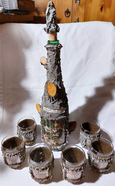 Flaschen- und Gläserset mit Baumrindendekor "PÖGGSTALL - komplett, ca. 1970er Ja
