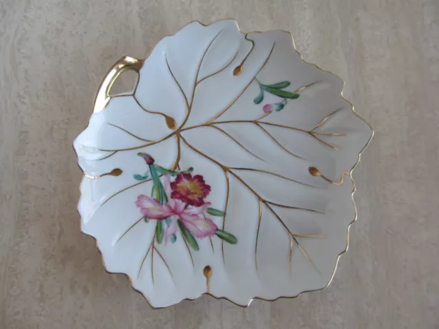 Vintage UCAGCO CHINA Hand Painted Leaf Shaped Plate Dish From JAPAN 9" Dia. Gold