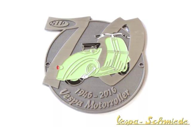 Metall-Plakette "70 Jahre Vespa" - Silber - Limitiert: 100 Stück weltweit! VCD