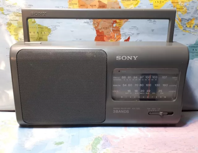 Radio SONY ICF-780L a 3 Bandes FM/MW/LW /Couleur Gris/Testé et fonctionnel +Pile