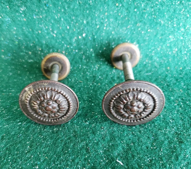 Pair Of Vintage Metal Cabinet Knobs Pulls Handles  (N82B)