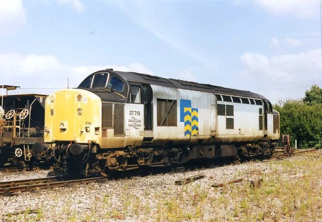 RAILWAY LOCOMOTIVE PHOTO Class 37 # 37719 10-09-1997 Transport Topics £ ...