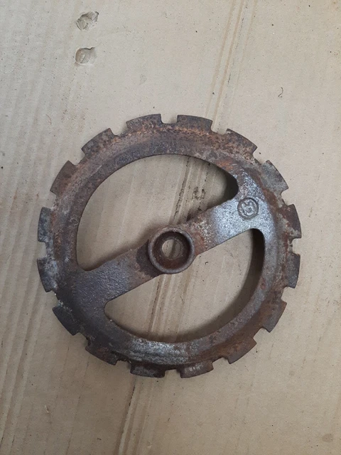 John Deere Y4665B Cast Iron Planter Seed Plate Bar Type