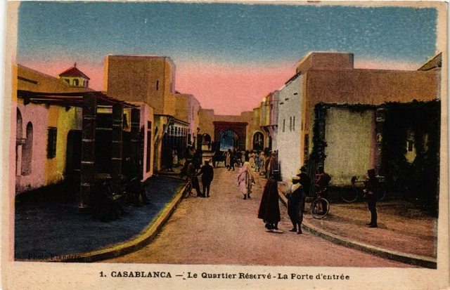 CPA AK CASABLANCA Le Quartier Reserve La Porte d'entrée MAROC (689387)