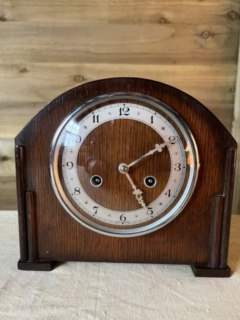 Vintage mantle clock Art Deco Perivale Bentima 8 Day Chiming Clock Oak C:-1930s. 2