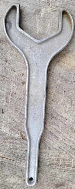 thumbnail image 2 of Tri-Clover 25H-3 Dairy Wrench – Aluminum, 18-3/4" Long, 4-1/4" Opening, Made In USA 2 of 4