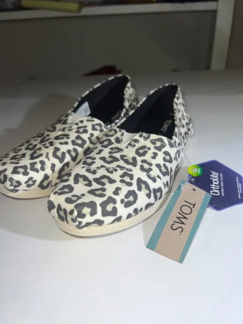 NWT TOMS Womens Alpargata Snow Leopard SlipOn Sneaker 7 Egret Snow Leopard Print