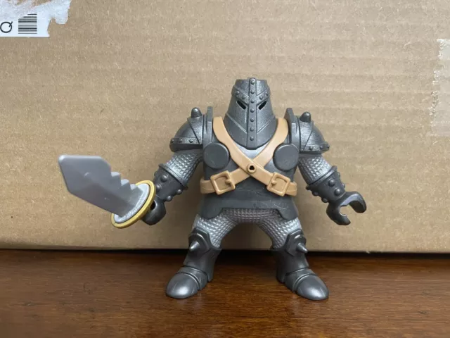 Playmobil Super Black Colossus Medieval Giant Armor Knight 3.5” Figure 6694