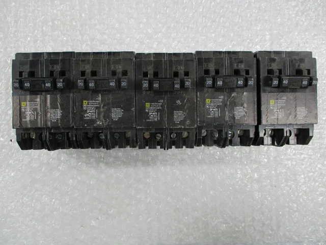 Lot Of 5 New Square D Homt2020240 Breakers