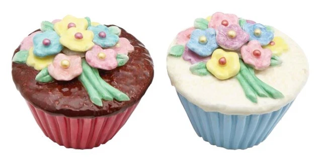 Flower Cupcake Ceramic Salt Pepper Shaker Set Flower Cupcake Ceramic Salt Pepper Shaker Set