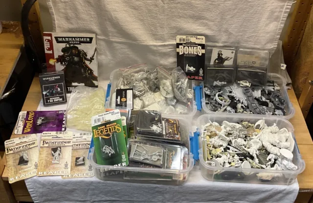 Huge Lot - Mixed NEW/USED Warhammer 40k Figures, Parts, Weapons, Book, Datacards