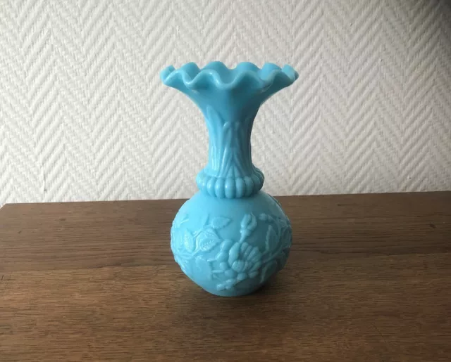 Ancien Vase en Opaline Bleu PORTIEUX Décor floral 14,5 cm Collection Fleurs TBE