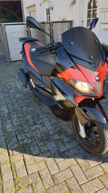 aprilia sr max 125 8