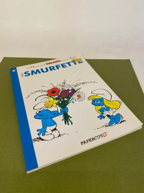 Peyo / Papercutz ☆ Smurfs ☆ The Smurfette - Comic / Graphic Novel