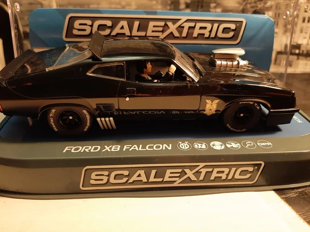 SCALEXTRIC C3697 FORD XB Falcon MFP V8 Interceptor Mad Max slot