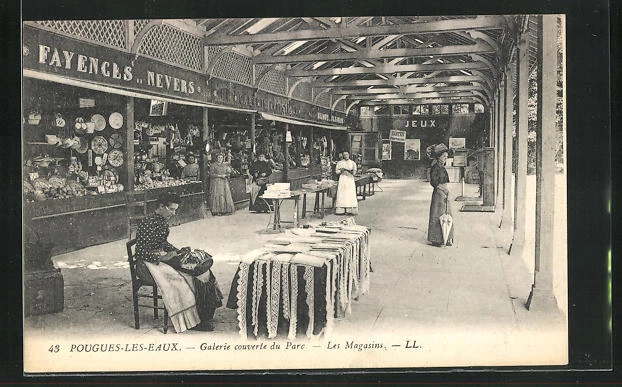 CPA Pougues-les-Eaux, Covered Gallery of the Park, Les Magasins