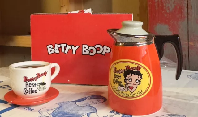 Betty Boop Coffee Salt & Pepper Shakers