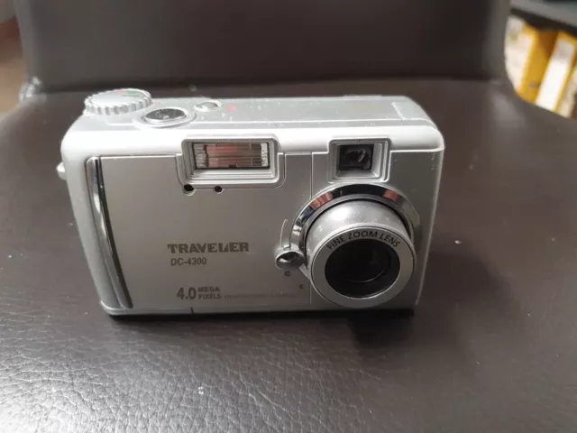 Traveler DC-4300, 4MP Kompaktkamera mit 3fach optischem Zoom Digitalkamera