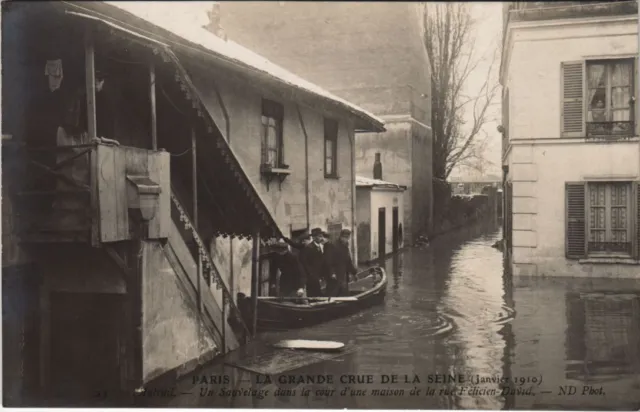 CPA Inondations 1910 PARIS Auteuil Sauvetage Rue Felicien David (996071)