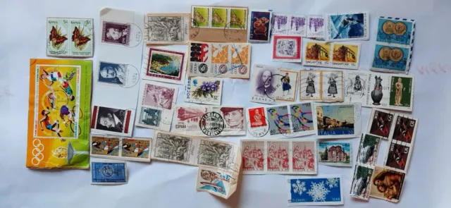 Joli lot de timbres du monde - bonne condition