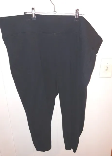 TORRID Plus Size 4 4X 4R Pixie Pull On Crop Capris Black High Rise Pants