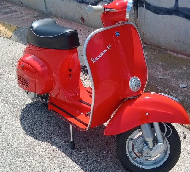 Vespa 50 R Mai Usata 2 Km Originali