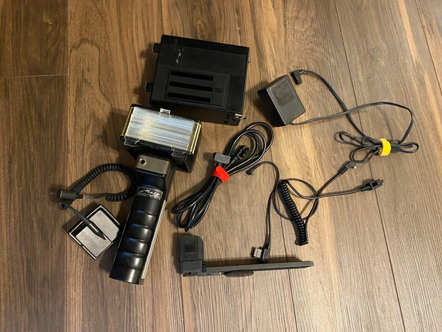 Metz Mecablitz 60 CT-4 Hammerhead Flash Head w/ Power Pack & Cables - UNTESTED