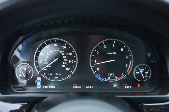2014 BMW 5-Series 550i xDrive AWD 24