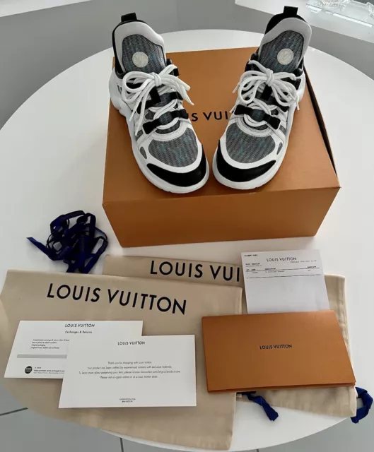Louis Vuitton Monogram Canvas Archlight Sneakers - Size 9 / 39 (SHF-22 –  LuxeDH