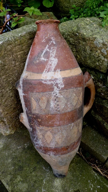 Vase Amphore En Terre Cuite Peinte Kabyle (Ideqqi) - Artisanat Berbère Du XIXe Siècle - Bon état