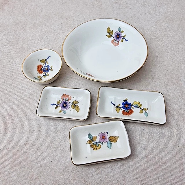 Ancienne Dinette En Porcelaine Fleurie Pour Poupée – Collection Enfant Vintage