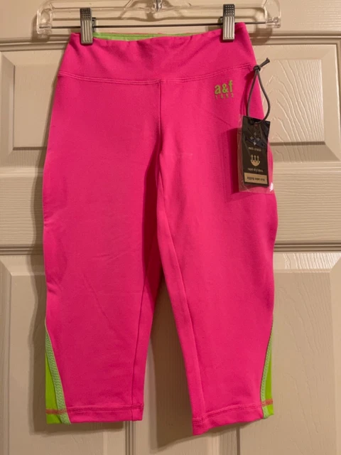 NWT Abercrombie Athletic Super Crop Workout Pants Girls Size M